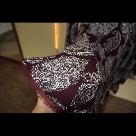 Urban Outfitters Maroon Long Sleeve Dress - Picture 2 of 8